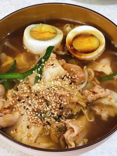 サッポロ一番ごま味豚キムチラーメン-レシピのメイン写真