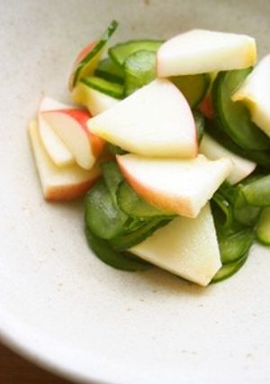 りんごと胡瓜の酢の物♪りんごが爽やか♪-レシピのメイン写真