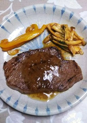 牛ステーキ～玉葱たっぷりドレッシングかけ-レシピのメイン写真