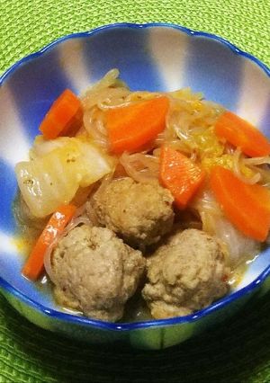 肉団子と白菜・にんじん・糸こんの煮物-レシピのメイン写真