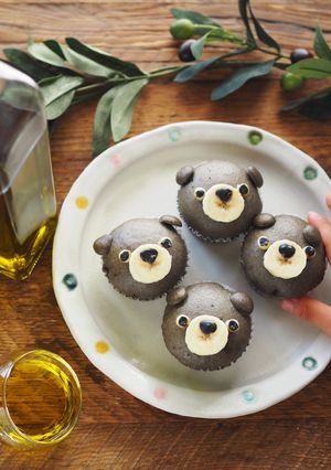 オリーブオイル入りくまちゃん蒸しケーキ-レシピのメイン写真