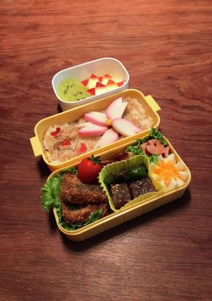 お弁当・・・153ごはんに可愛い蒲鉾-レシピのメイン写真