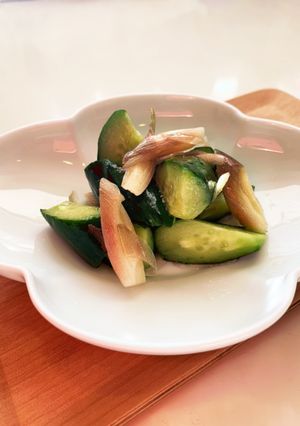 お手軽小鉢！胡瓜と茗荷の浅漬け-レシピのメイン写真