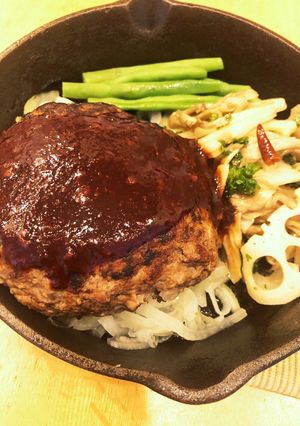 ちょこっとだけ上等なハンバーグ-レシピのメイン写真