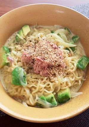 鍋１つ！アボカドのクリーミーラーメン-レシピのメイン写真