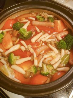 ピリ辛トマト鍋-レシピのメイン写真