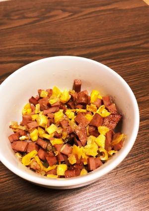スパムを使ったなんちゃってそぼろ丼-レシピのメイン写真