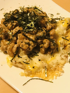毎日の納豆●鶏皮とチーズのカリッと焼き添-レシピのメイン写真