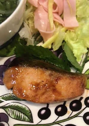 旬の秋鮭で！鮭のレモンバター醤油-レシピのメイン写真