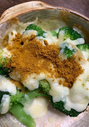ブロッコリーのチーズ焼き-レシピのメイン写真