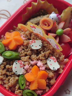 幼稚園弁当 そぼろ弁当-レシピのメイン写真