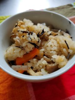 簡単しめじの炊き込みご飯-レシピのメイン写真