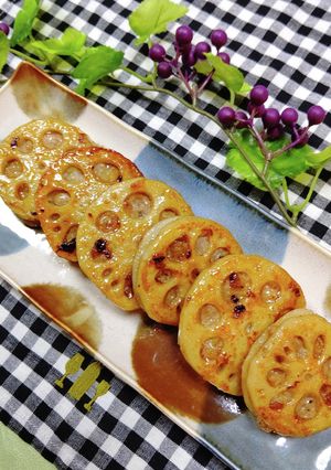 れんこんの豚ひき肉の挟み焼き-レシピのメイン写真