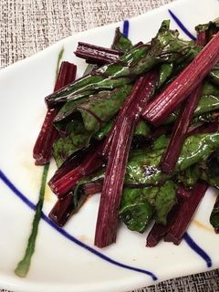 ビーツの葉と茎の中華炒め-レシピのメイン写真