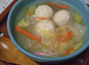 うちの子が好きな春雨と鶏団子の中華スープ-レシピのメイン写真