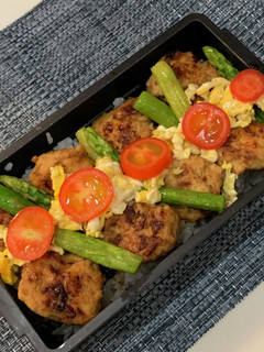 鶏つくねバーグ弁当 2020/10/02-レシピのメイン写真