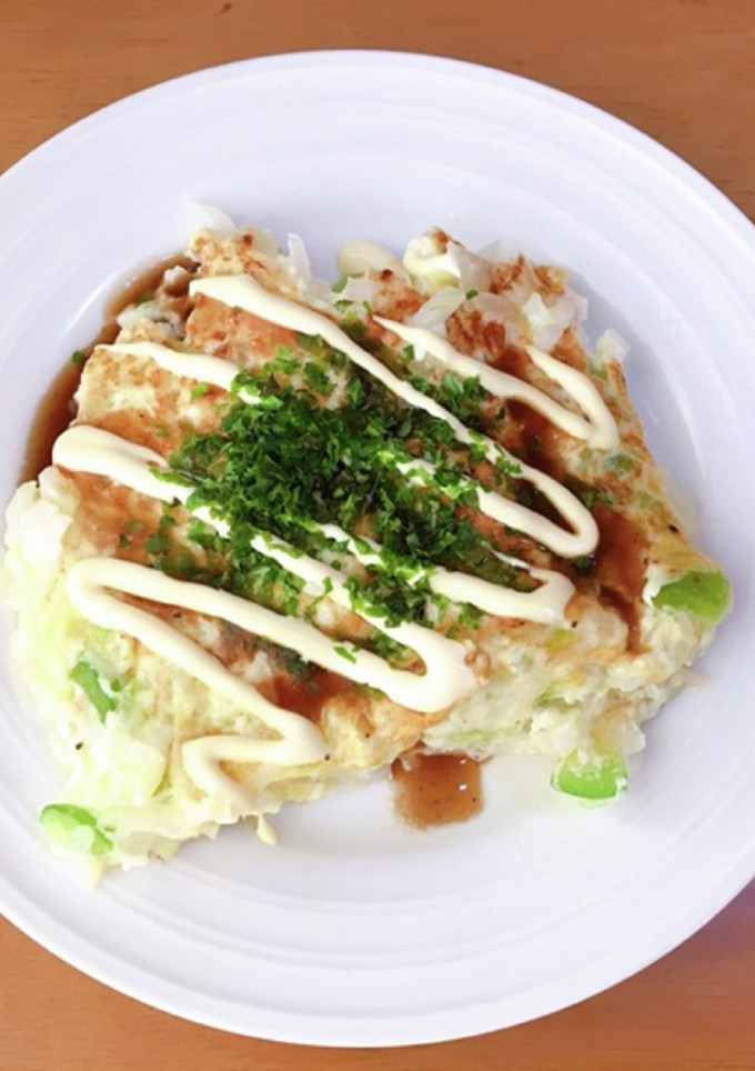 卵白・余物消費に！白いお好み焼き風卵焼き-レシピのメイン写真