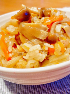 キノコとごぼうの♡炊き込みご飯♡-レシピのメイン写真