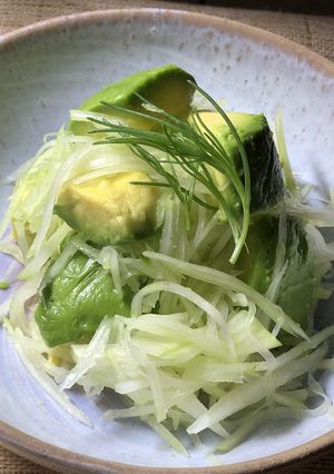 青パパイヤとアボカドのサラダ-レシピのメイン写真