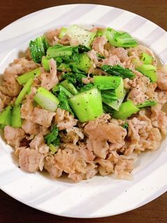 豚バラとチンゲンサイのオイスター炒め-レシピのメイン写真