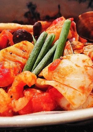 刻み昆布と魚貝のトマト煮込み-レシピのメイン写真