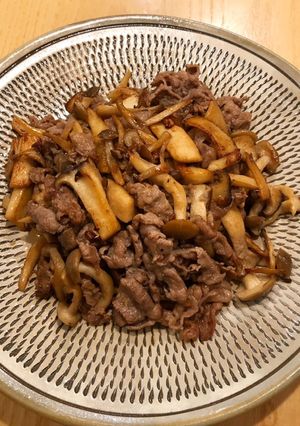 簡単！！秋の味覚♡きのこたっぷり牛肉炒め-レシピのメイン写真