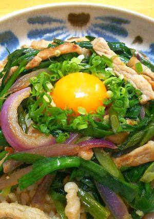 豚ロースとニラ◎玄米ご飯で簡単スタミナ丼-レシピのメイン写真