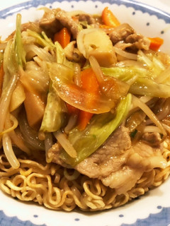 インスタントラーメンでかた焼きそば-レシピのメイン写真