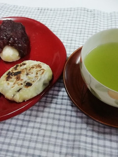 市販の小餅1個で手作り焼き餅と月見餅-レシピのメイン写真