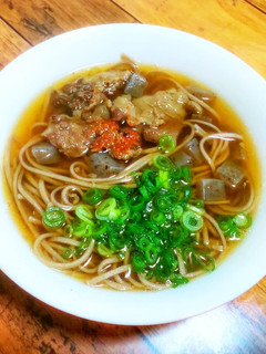 ご当地蕎麦で美味しく牛すじぼっかけそば-レシピのメイン写真