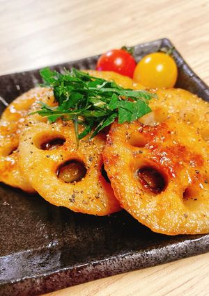 蓮根のステーキ♡めんつゆバターソース-レシピのメイン写真