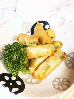 海老とアスパラ&海老とアボカド春巻2種♪-レシピのメイン写真