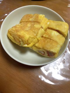 ふんわり卵焼き(カニカマとチーズ入り)-レシピのメイン写真
