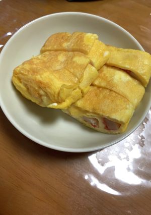 ふんわり卵焼き(カニカマとチーズ入り)-レシピのメイン写真