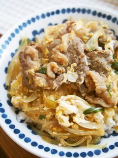 牛肉の卵とじ丼♪少ない牛肉でも大満足♪-レシピのメイン写真