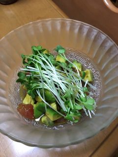簡単!マグロとアボガドのワサビ醤油和え☆-レシピのメイン写真