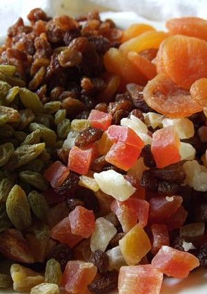 ドライフルーツのコアントロー漬け♪-レシピのメイン写真