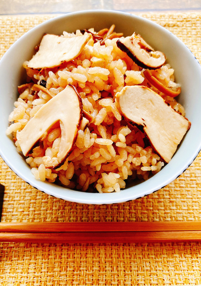秋の味覚☆きのこの炊き込みごはん-レシピのメイン写真