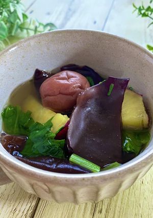 きくらげと薩摩芋の梅コンソメスープ-レシピのメイン写真