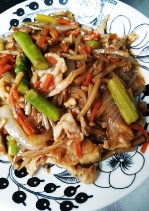 ごぼうとアスパラ、豚肉のオイスター煮-レシピのメイン写真