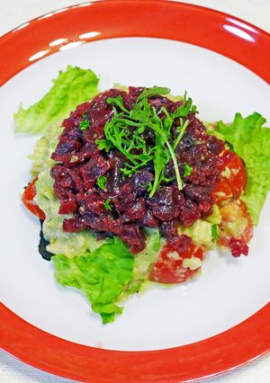 鯨のタルタル-レシピのメイン写真
