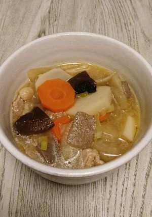 おかずスープ☆根菜と鶏肉の味噌汁-レシピのメイン写真