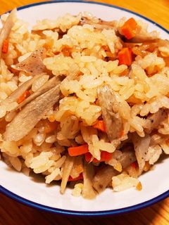 簡単美味しい✨炊き込みご飯-レシピのメイン写真