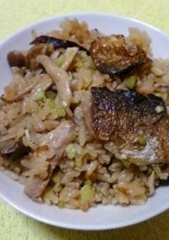 サンマとキノコの炊き込みご飯-レシピのメイン写真