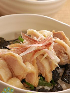 簡単・ゆで鶏丼-レシピのメイン写真