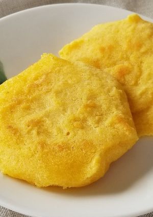 アレパ〜南米のとうもろこしパンケーキ-レシピのメイン写真