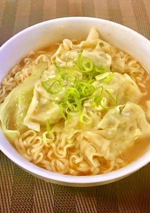 サッポロ一番とやっぱり合う♡餃子-レシピのメイン写真