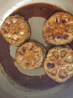 蓮根の鳥ミンチ挟み焼き-レシピのメイン写真