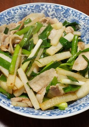 豚バラ肉・長いも・青ネギの炒め物-レシピのメイン写真