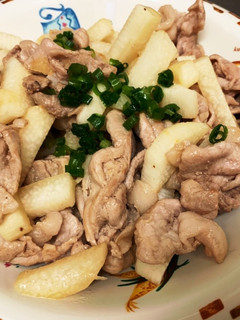 長芋と豚肉のバタぽん炒め-レシピのメイン写真